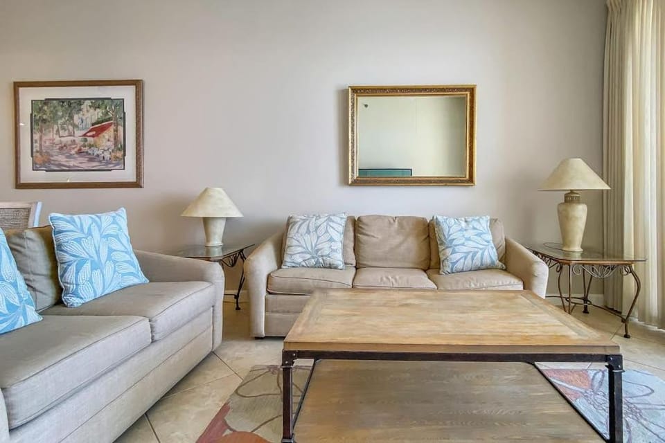 Comfortable unit Breathtaking views Quick walk to dining House in Miramar Beach