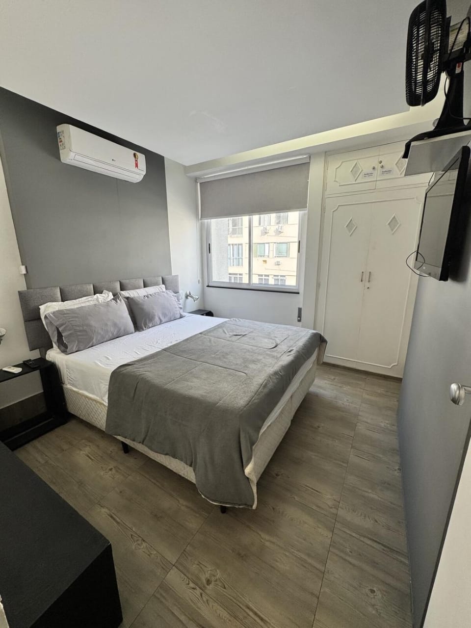 TV and multimedia, wardrobe, air conditioner