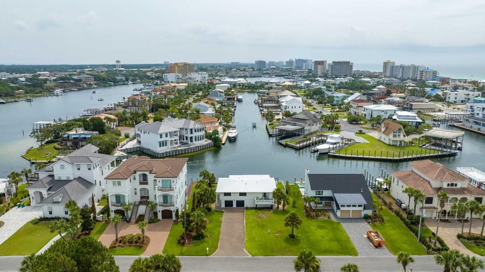 Canal-front home with pool 40' boat slip gated beach access - 1 block to sand House in Destin