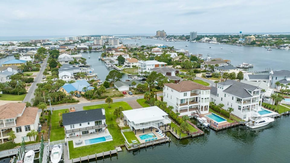 Canal-front home with pool 40' boat slip gated beach access - 1 block to sand House in Destin
