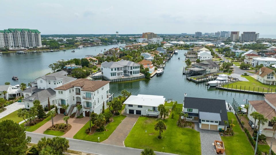 Canal-front home with pool 40' boat slip gated beach access - 1 block to sand House in Destin
