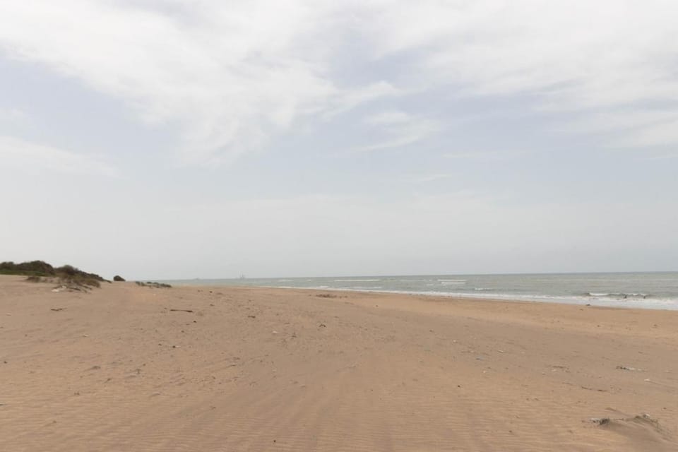 Heaven Beach 2BR Family Resort Pool and Beach Apartment in Casablanca-Settat