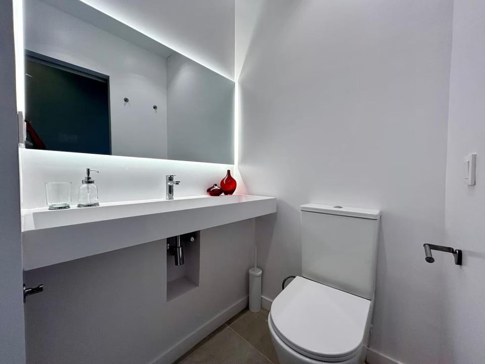 Toilet, Bathroom