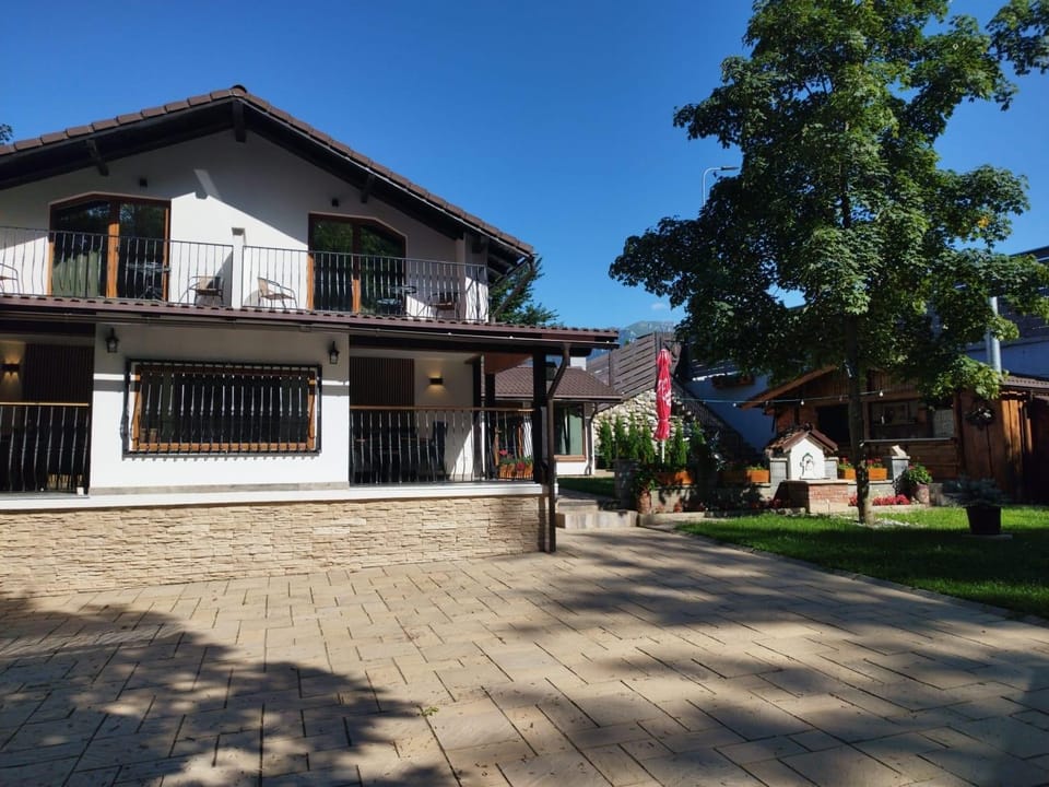 Casa Carolianne House in Bran