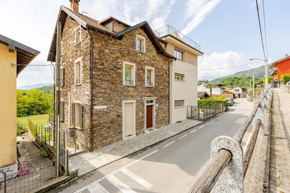Property building, Street view, Parking