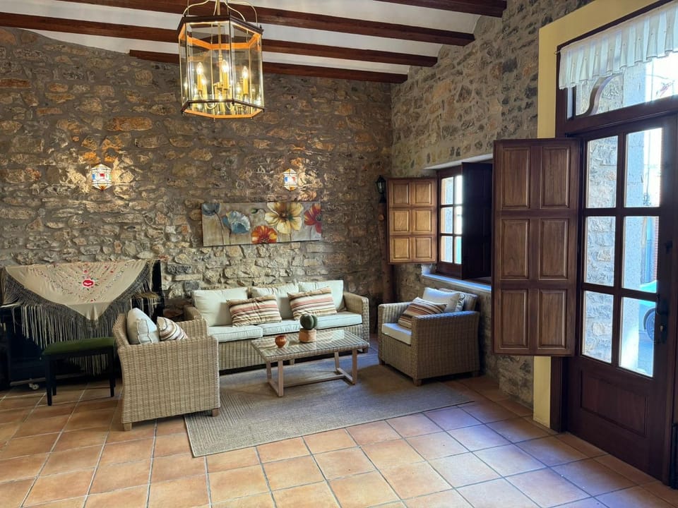Casa Del Tio Romana House in Baix Maestrat