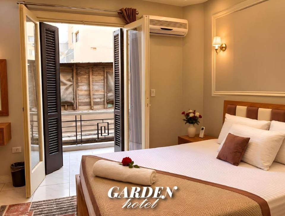 Garden C Hotel Nile Plaza Hotel in Cairo