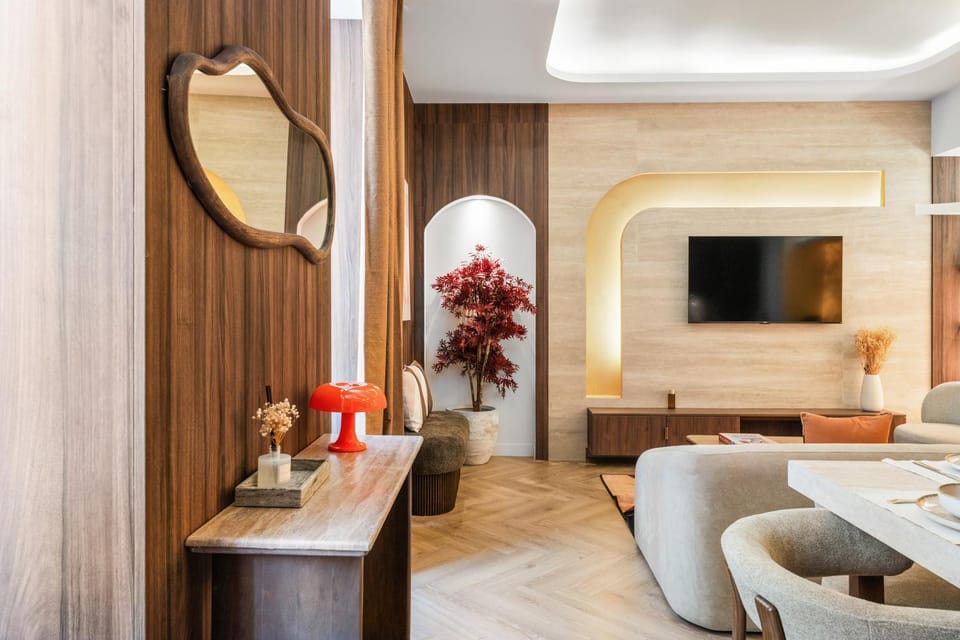 Communal lounge/ TV room