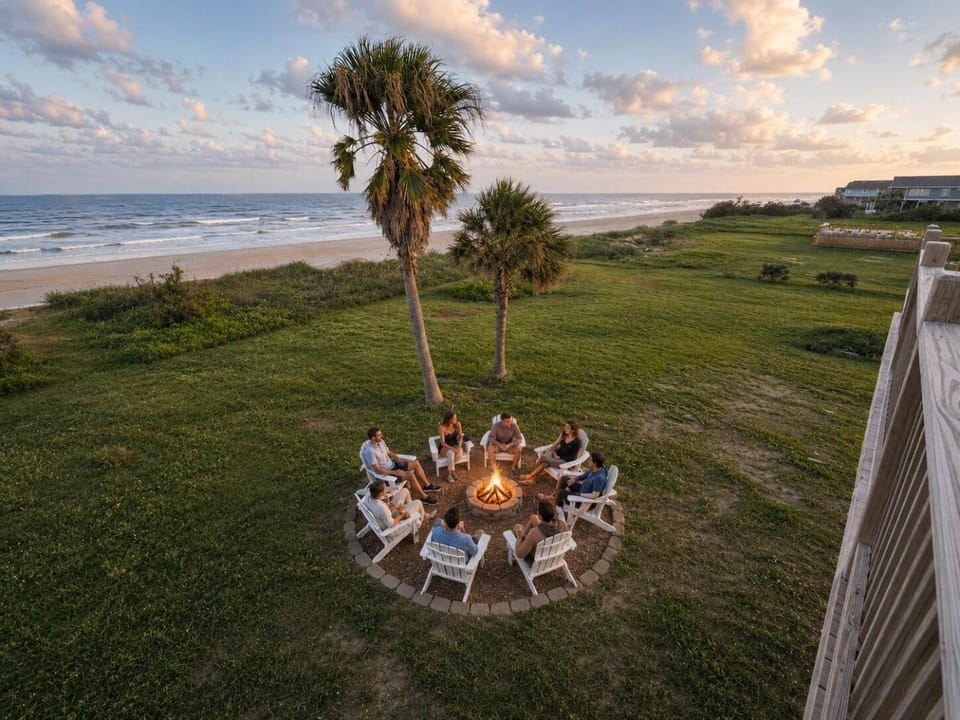 Beachfront Luxe, Ocean Views, Hot tub, Firepit, Sleeps 14 House in Bolivar Peninsula