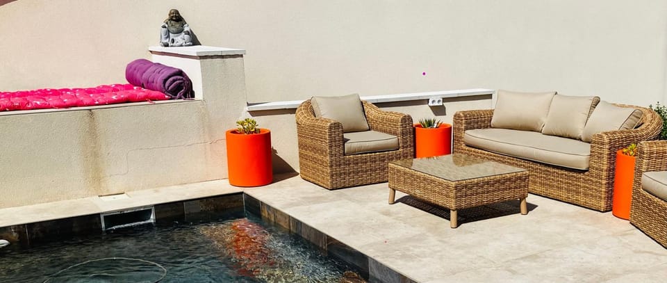 Balcony/Terrace, Swimming pool