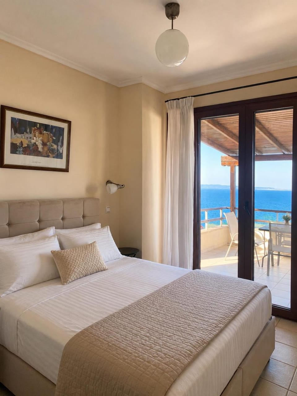 Bed, Natural landscape, View (from property/room), Balcony/Terrace, Photo of the whole room, Beach, Bedroom, Sea view