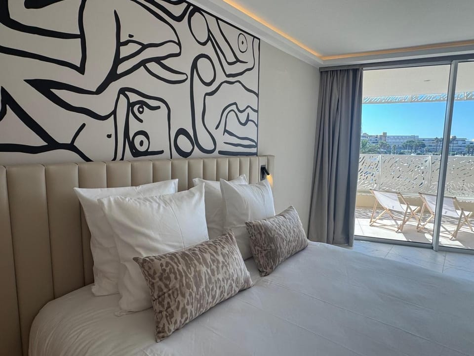 Au VIBES RESORT - Côté Plage naturiste - Rooftop - Piscine - Couples only Apartment in Agde