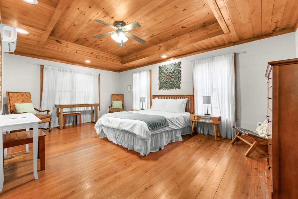 Riverfront Retreat Near Gruene by Barcle House in New Braunfels