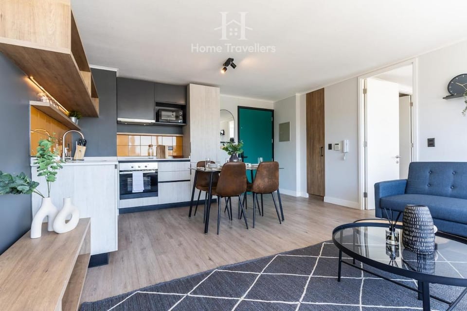 HT Beautiful apartment in front of Irarrazaval metro Apartment in Santiago