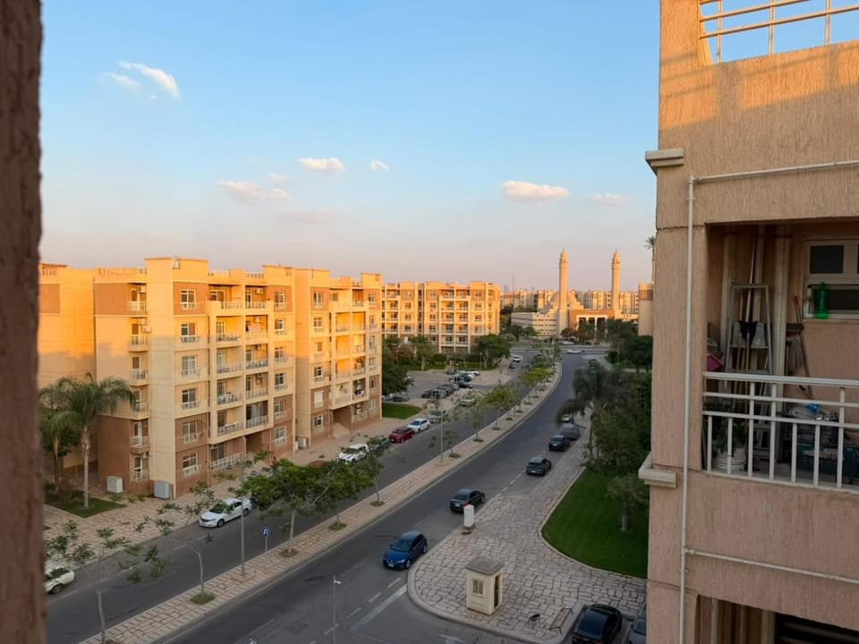 Luxury Garden View Retreat in B7 Madinaty Apartment in Cairo Governorate