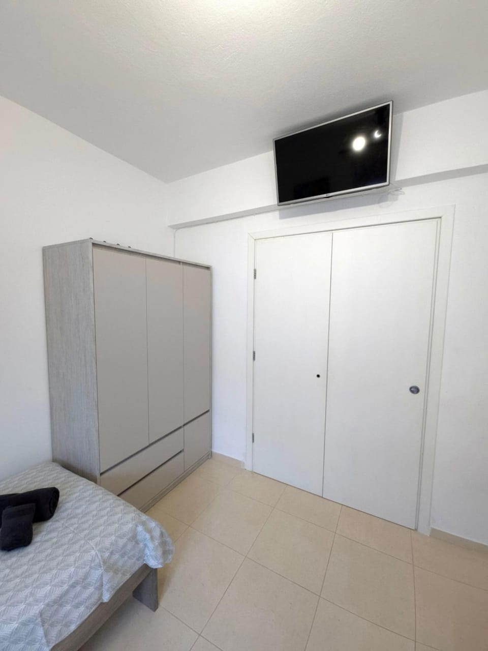 TV and multimedia, wardrobe