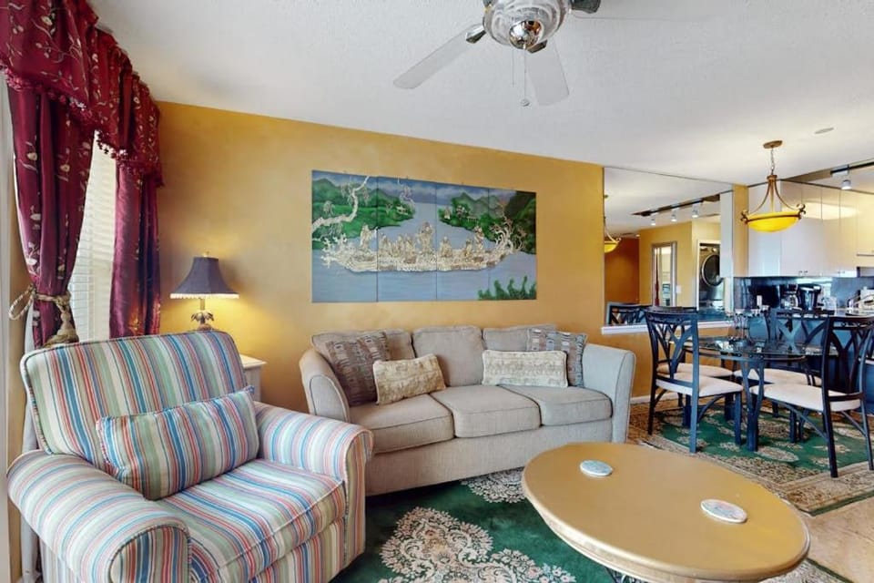 Poolside Villas 306 House in Destin