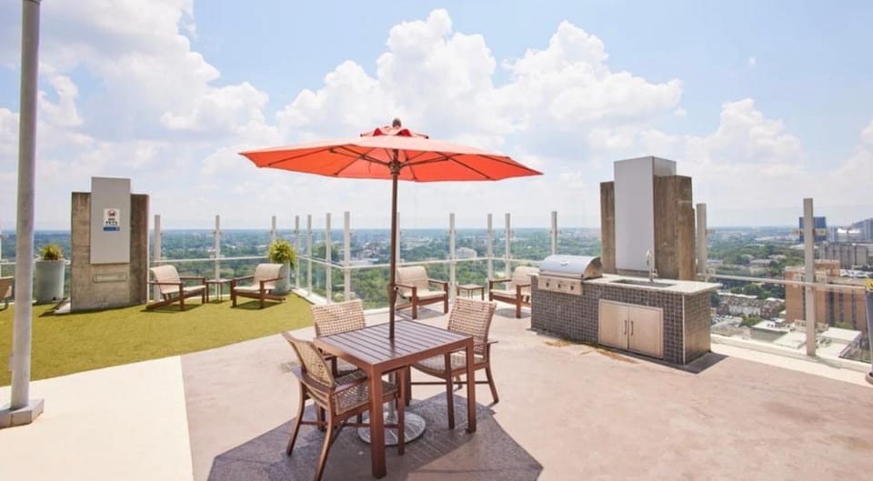 Sapphire Suite ATL Midtown Apartment in Atlanta