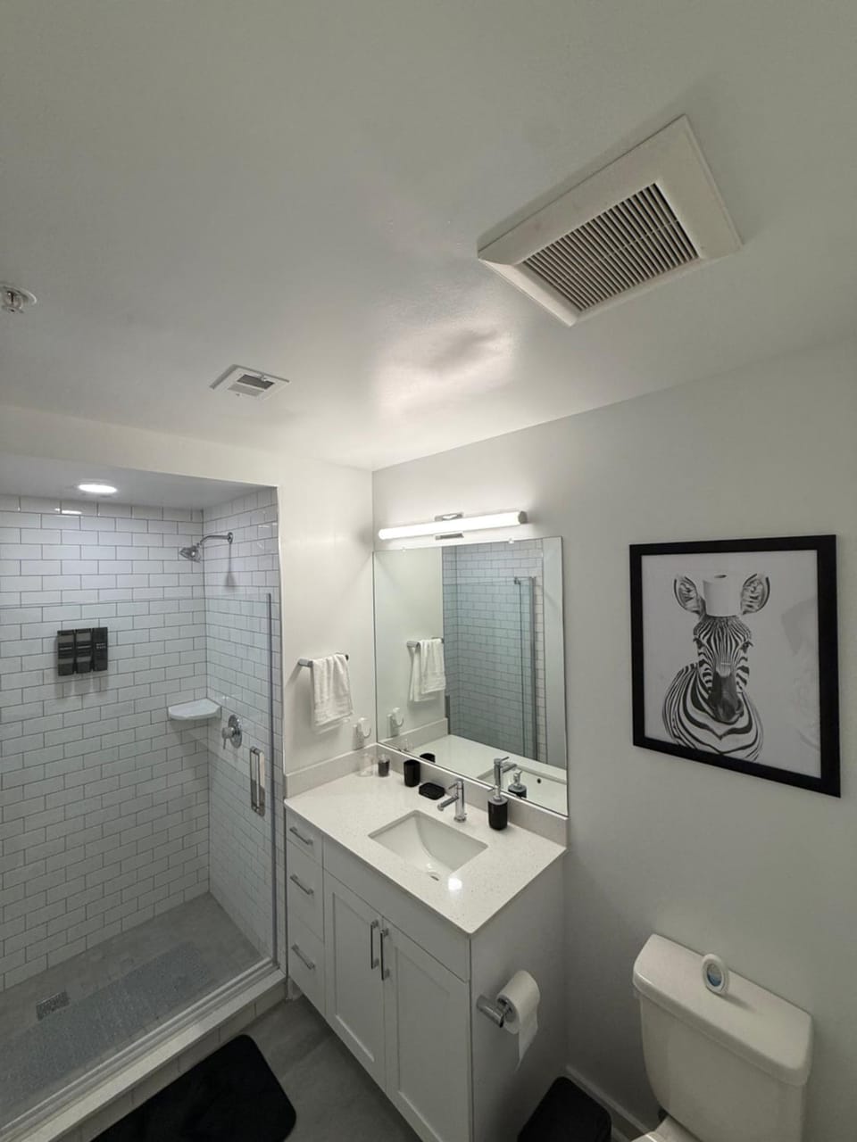 Sapphire Suite ATL Midtown Apartment in Atlanta