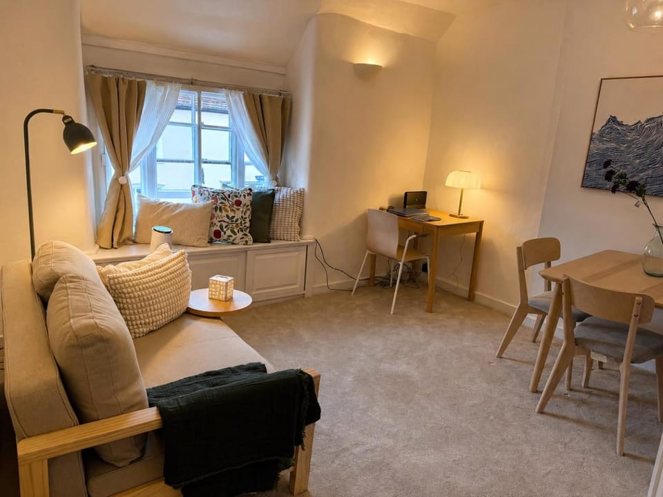 Lounge or bar, Dining area
