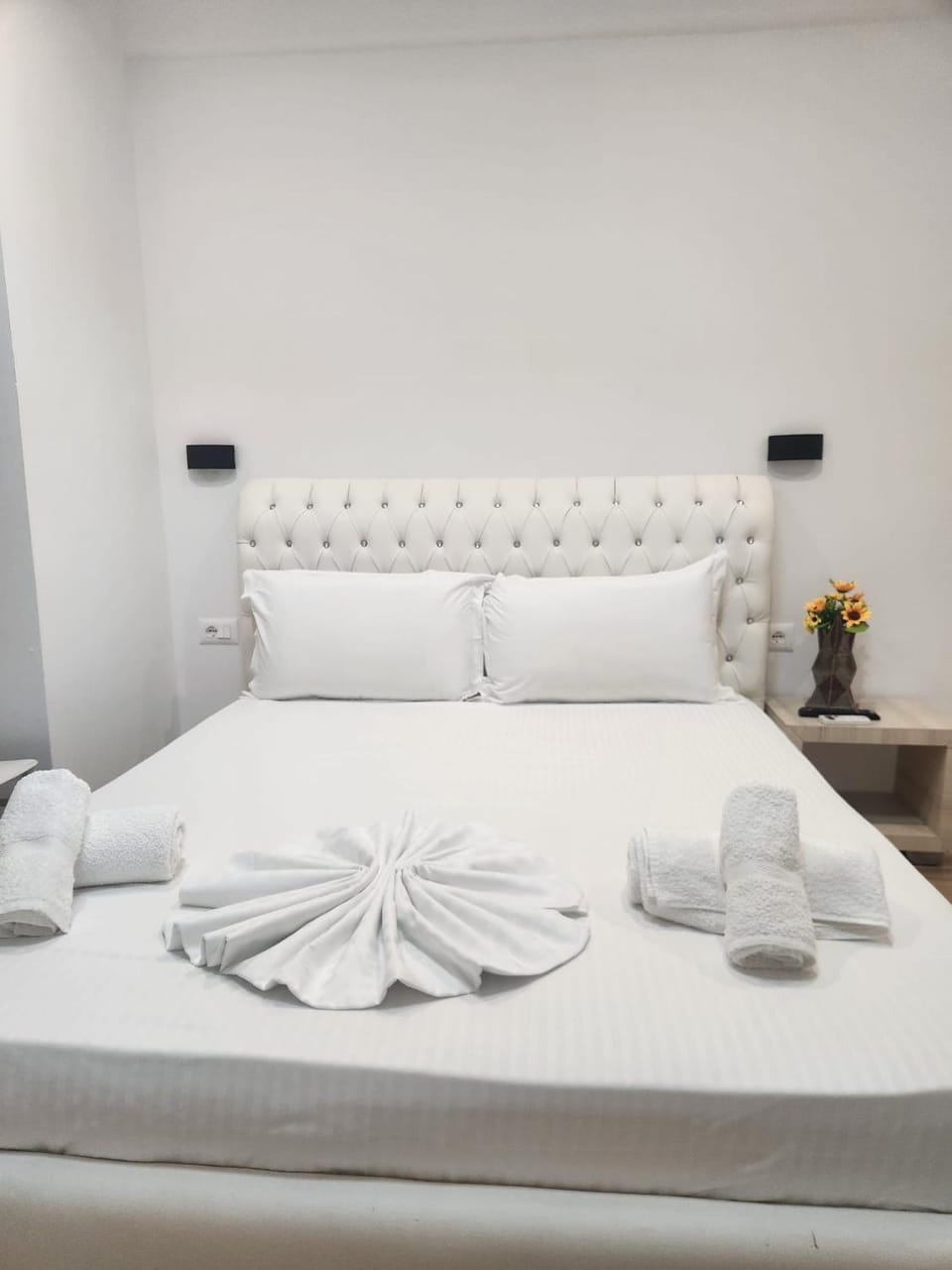 Guest House NINO Bed and Breakfast in Vlorë