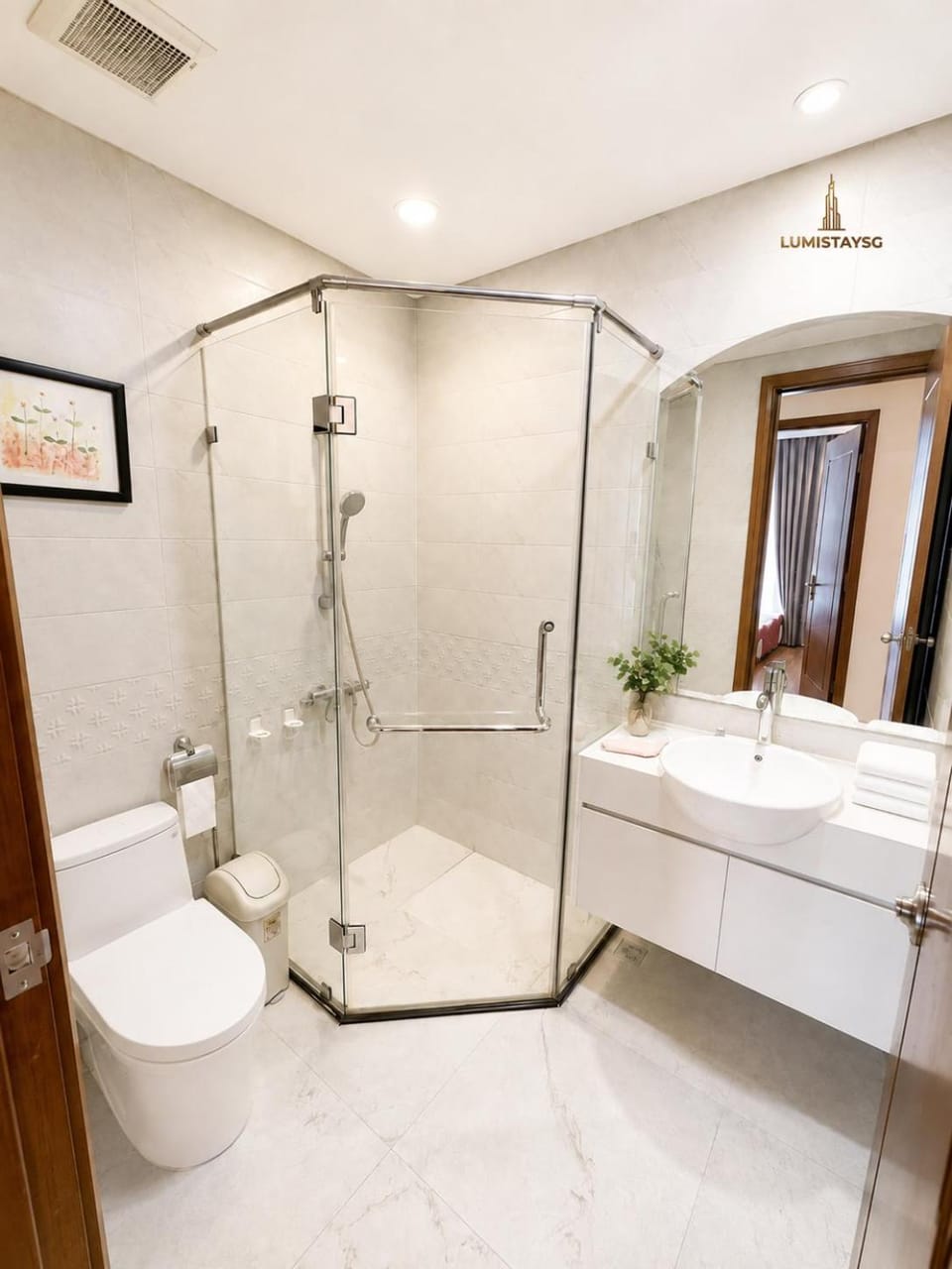 LumistaySG- Service Apartment in Vinhome Central Park Apartment hotel in Ho Chi Minh City
