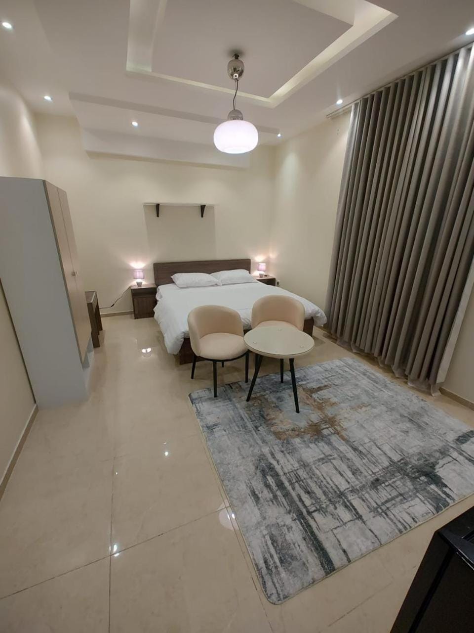 Photo of the whole room