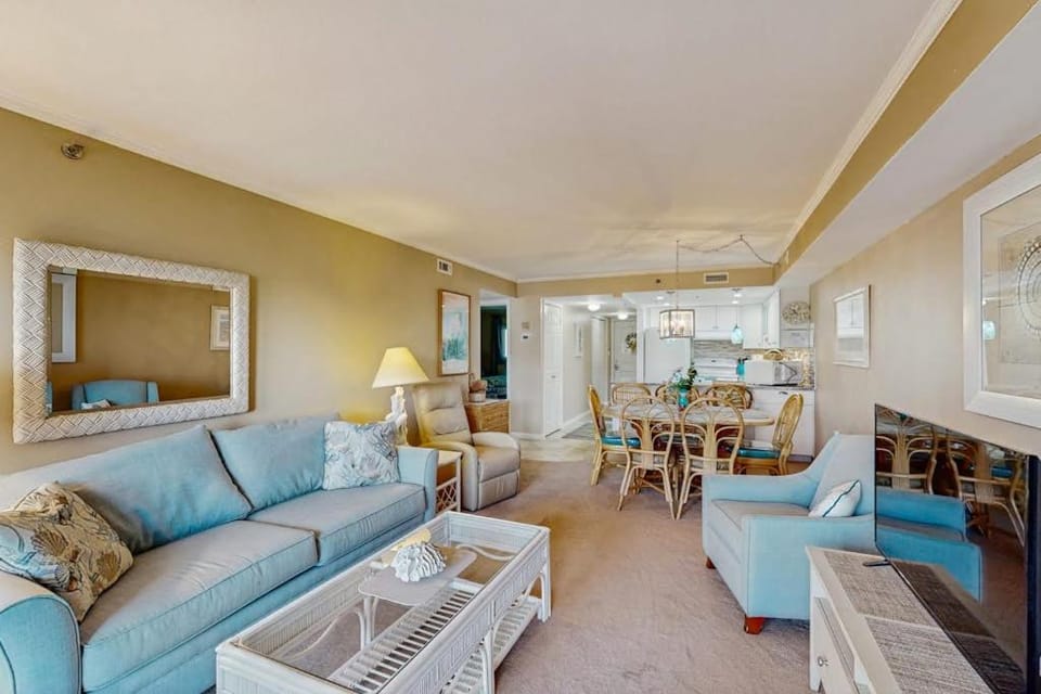 Coastal-Themed Beach Condo with Great Beach Views Private Balcony Shared Pool House in Ocean City