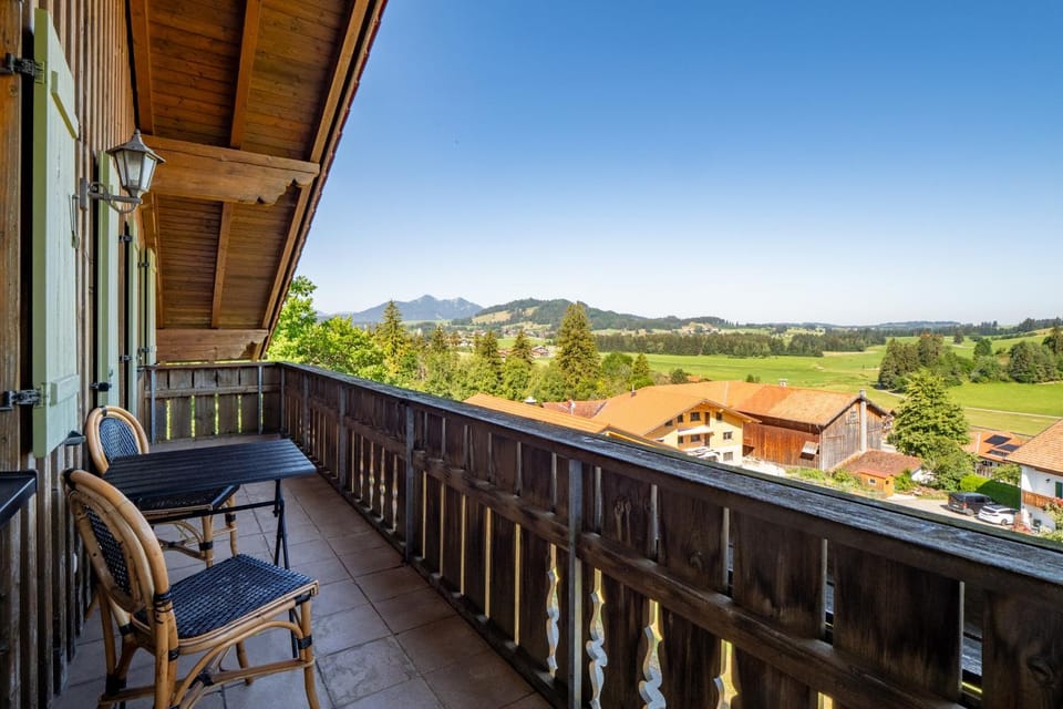 Natural landscape, View (from property/room), Balcony/Terrace