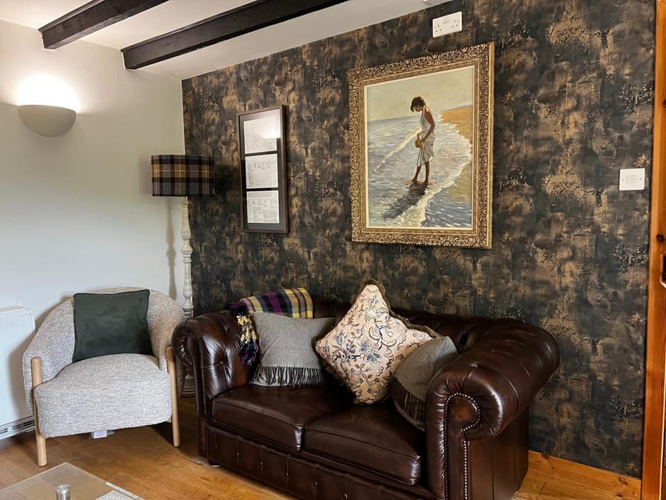 Cosy Cottage Retreat in edinbane House in Scotland