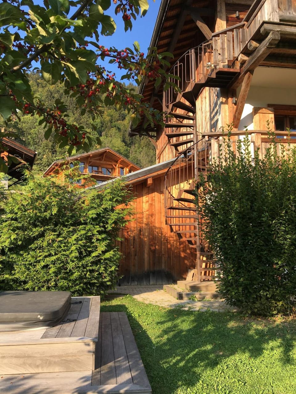 Quiet property in Morzine with panoramic views Apartment in Les Gets