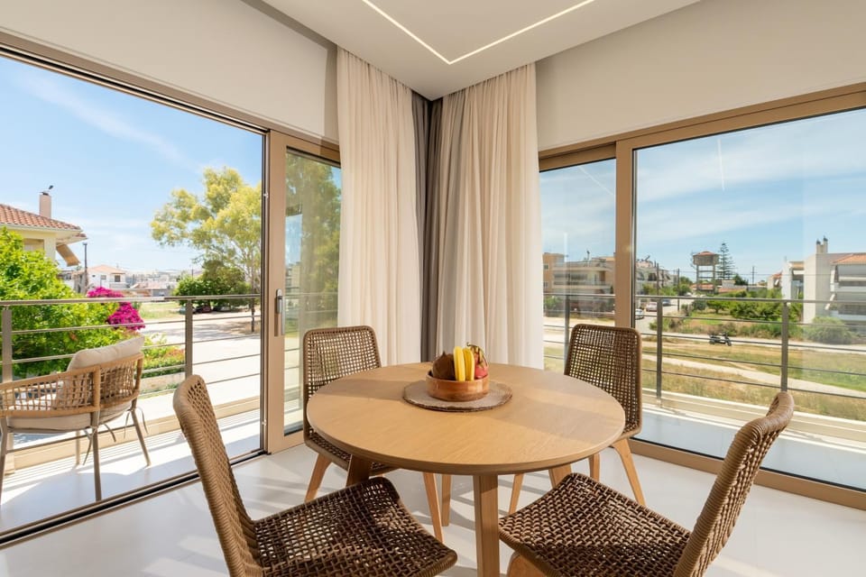 Balcony/Terrace, Dining area