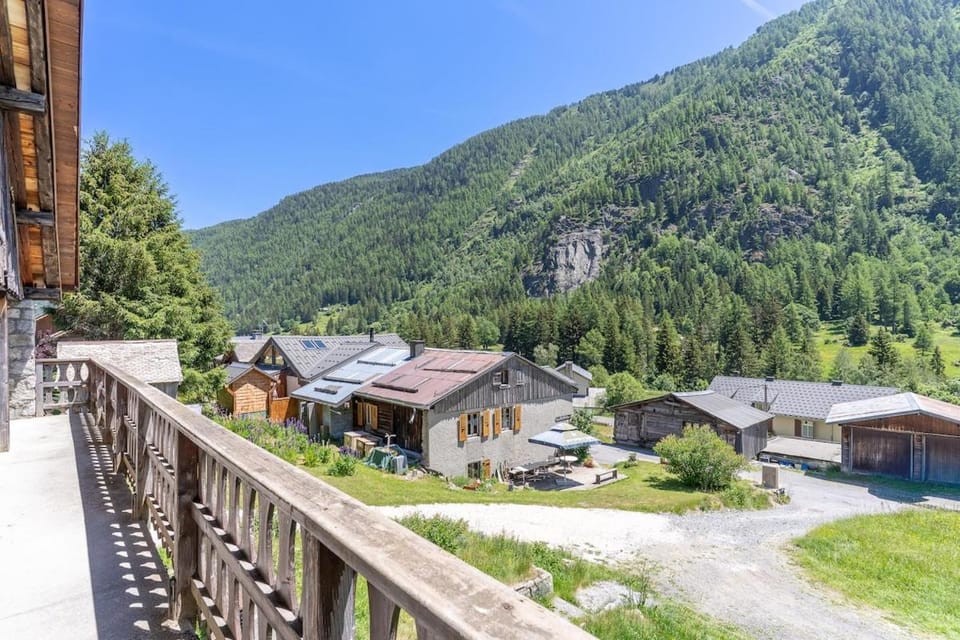 Comfortable, spacious and bright property in Vallorcine Apartment in Chamonix