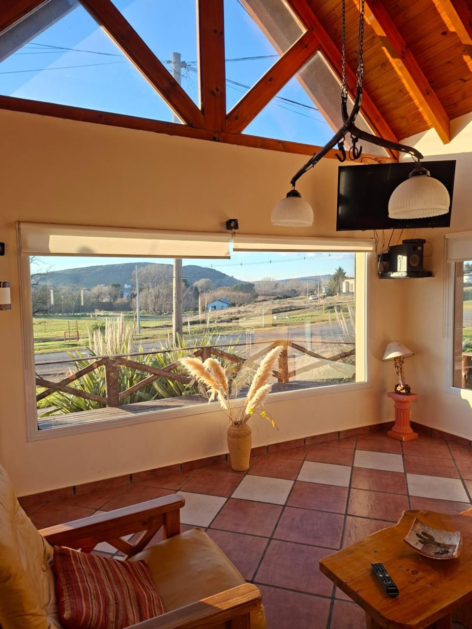 Casa con Vista Panorámica La Trochita House in Sierra de La Ventana