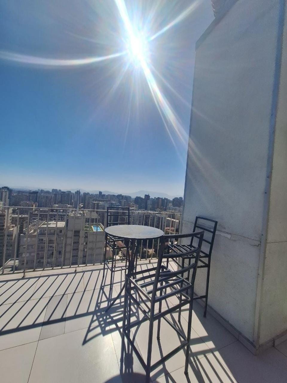 descubre santiago desde portugal cercano a mall y metros Apartment in Santiago