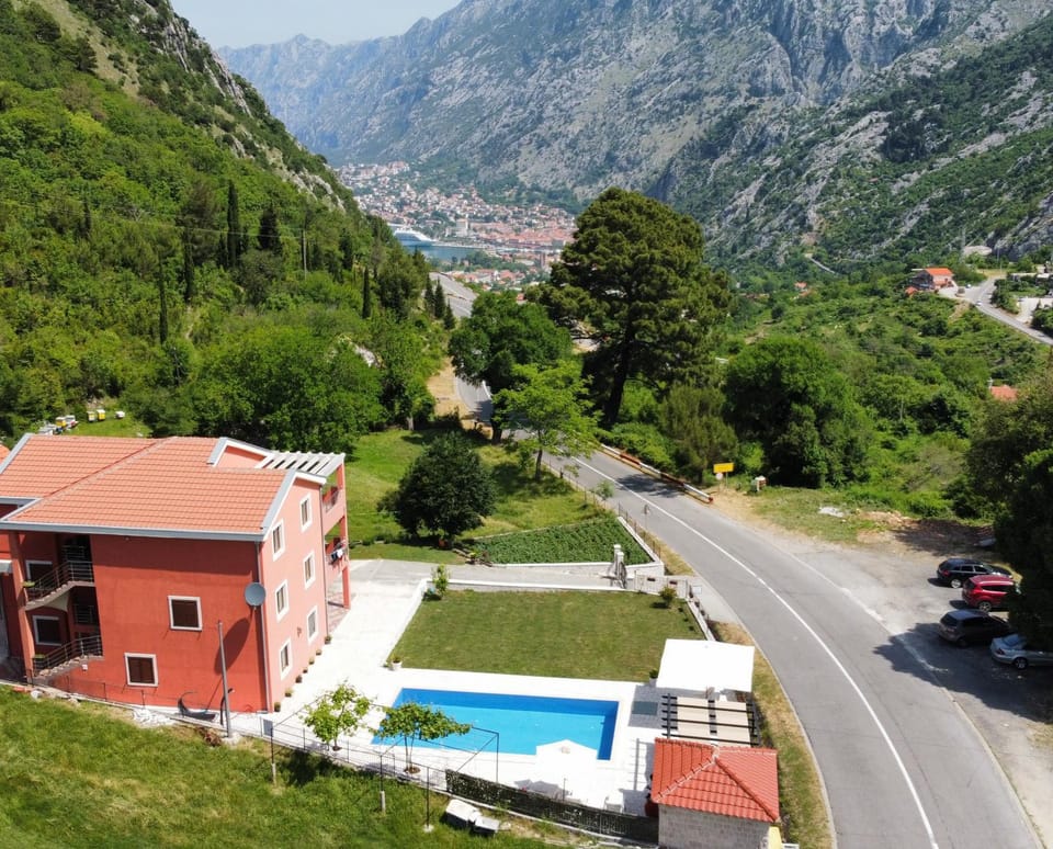 Studio apartment ground floor Apartment in Kotor Municipality