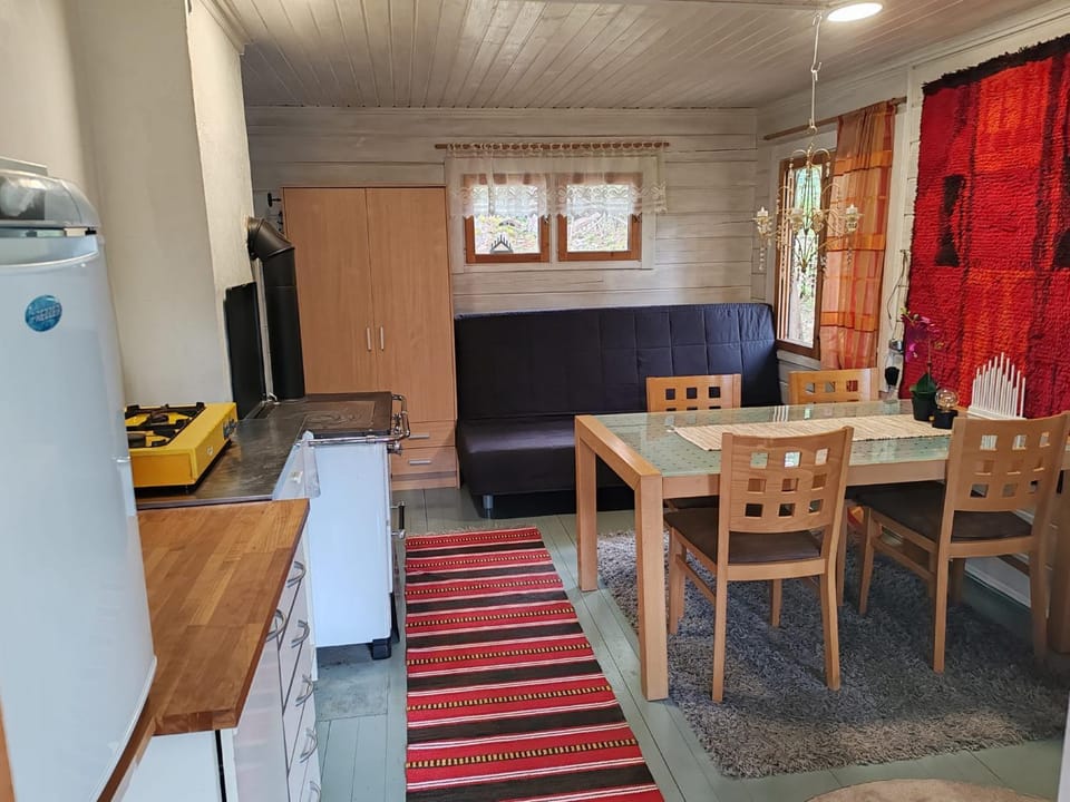 Photo of the whole room, Seating area, Dining area