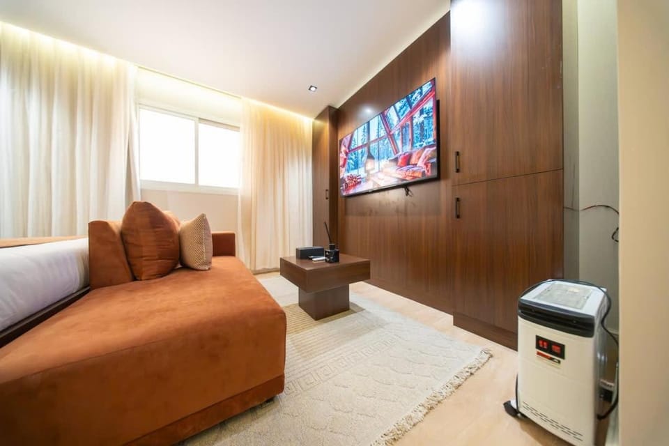 N28 Modern spacious studio with a relaxing lounge Apartment in Riyadh