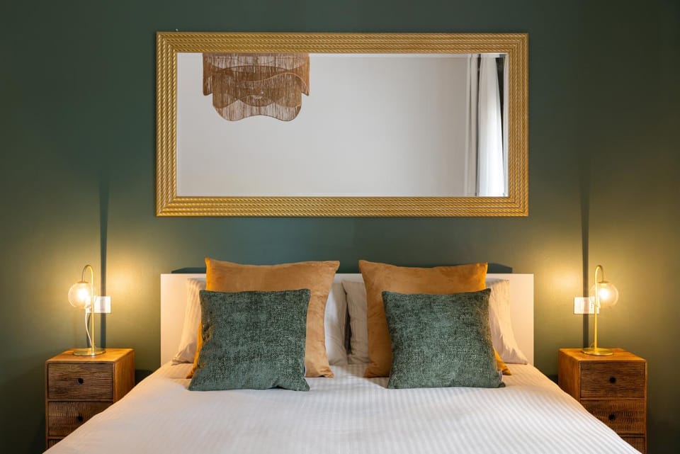 Bed, Decorative detail, Bedroom