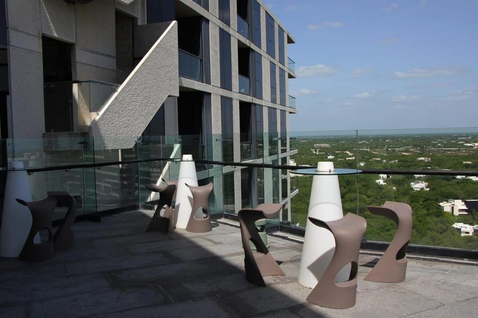 Panoramic Lake View Cabo Norte Mérida Apartment in Merida