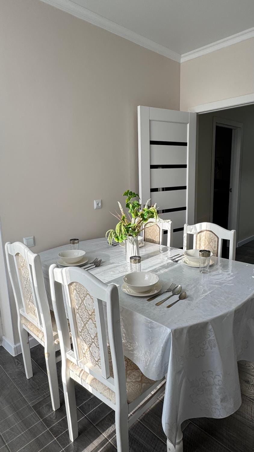 Dining area, Communal kitchen