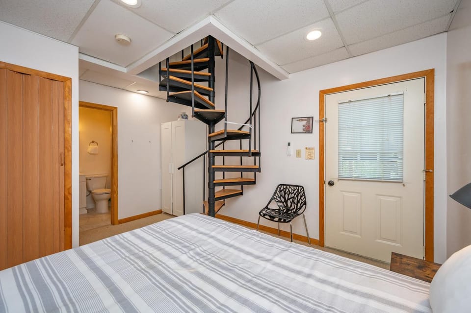 Lake View & Ski Abode by Railey Vacations House in Deep Creek Lake