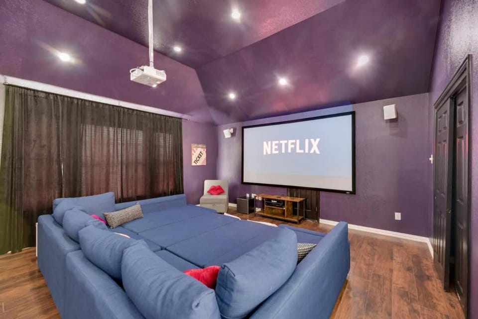 Grand Gem for Large Groups Pool Cinema Playroom House in Carrollton