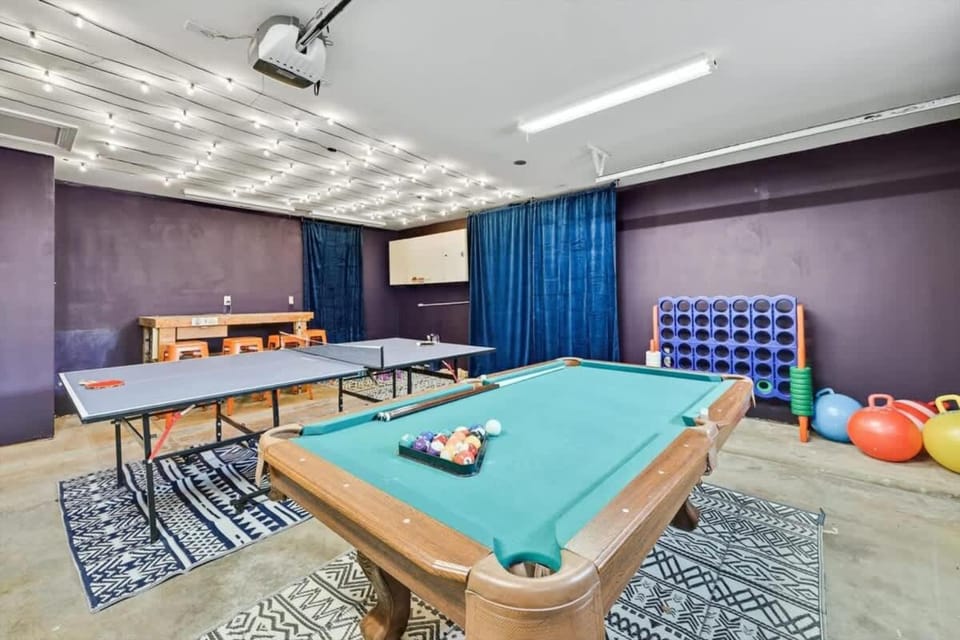 Grand Gem for Large Groups Pool Cinema Playroom House in Carrollton