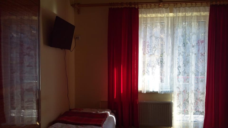TV and multimedia, Photo of the whole room