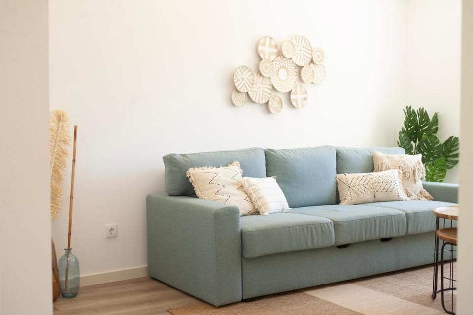 Sesimbra Old Town Apt, 1 Min Walk to Beach Apartment in Sesimbra