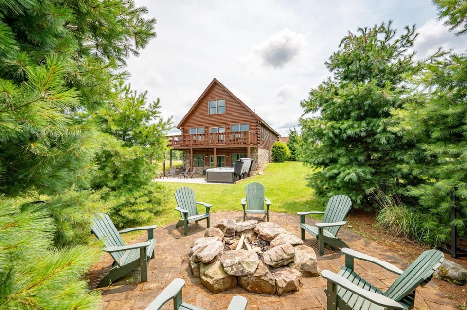 The Lake And Links by Railey Vacations House in Deep Creek Lake