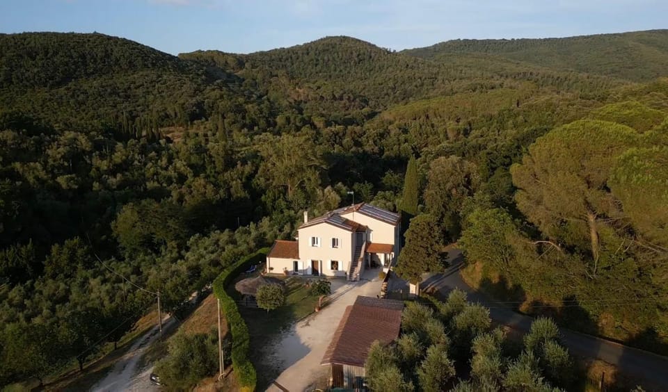 La Fonte Carpoli Guest House Bed and Breakfast in Tuscany