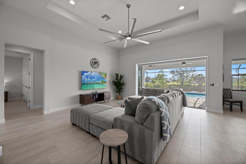 Cape Coral Dream House in Cape Coral