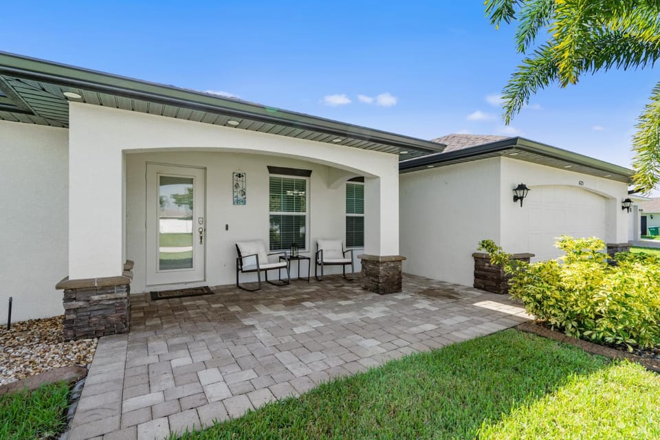 Coral Breeze House in Cape Coral